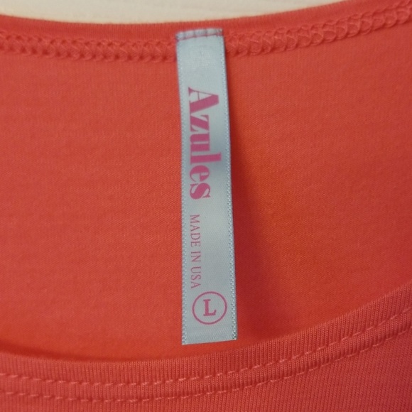 Top - Picture 3 of 4